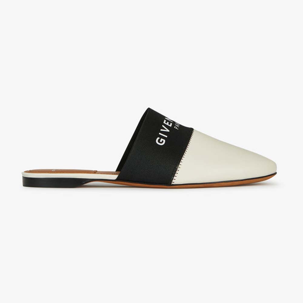 Givenchy Women Givenchy Paris Flat Mules in Leather-White