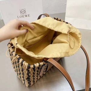 Small Square Basket bag in raffia and calfskin Natural/Pecan - LOEWE