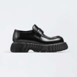 Bottega Veneta Women Swell Brushed Leather Loafers-Black